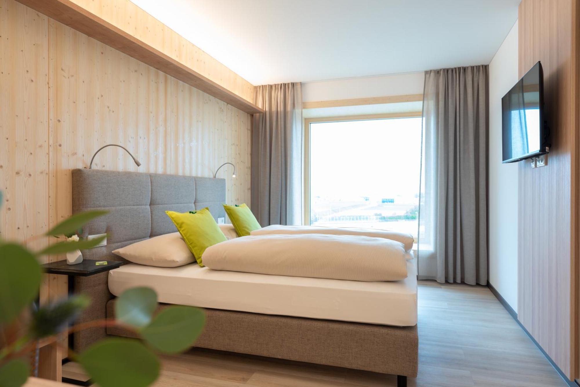 Eee Hotel Eberstalzell ภายนอก รูปภาพ